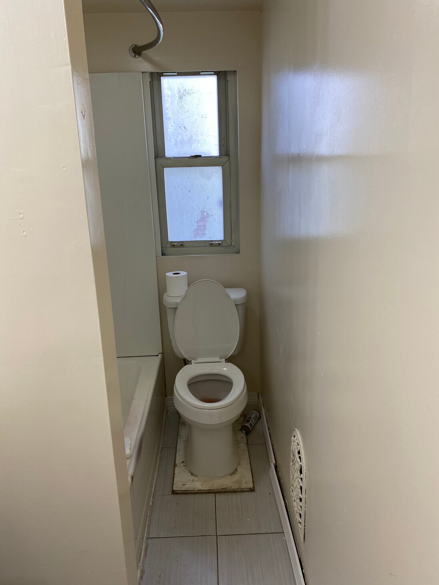 Building Photo - 127 Selye Terrace