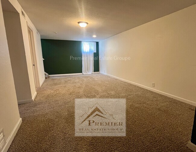 Building Photo - 1437 Howard Ave