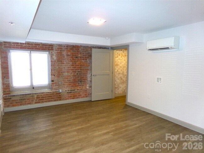 Building Photo - 197 N 2nd St