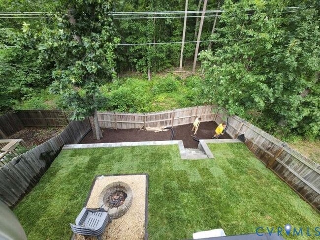 Building Photo - 441 Creekwillow Dr