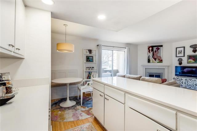 Building Photo - 4044 Buena Vista St