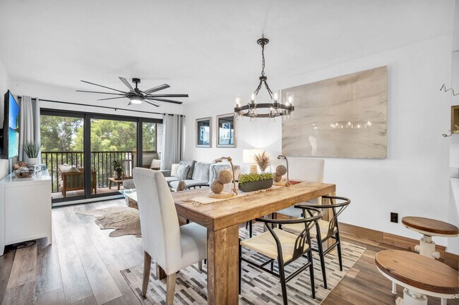 Building Photo - 600 Neapolitan Way