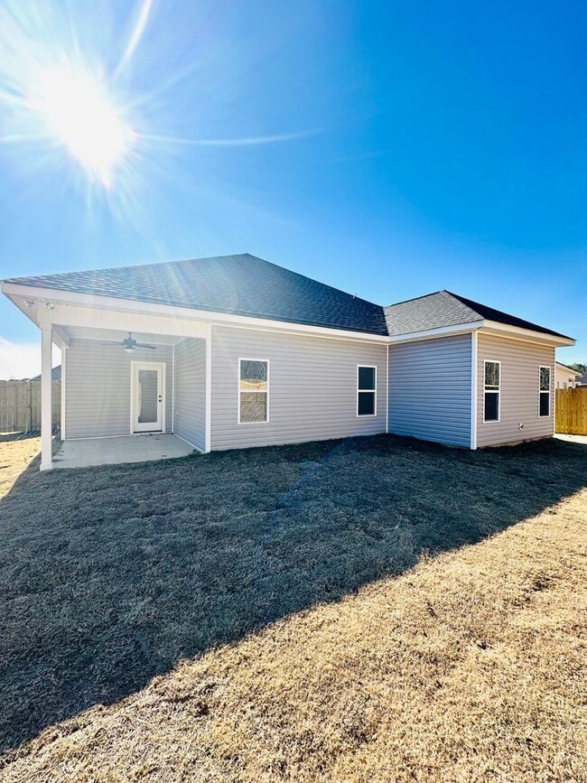 Building Photo - 103 Garrett Ln