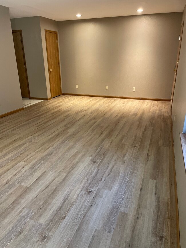 Building Photo - 205 Ruth Ave