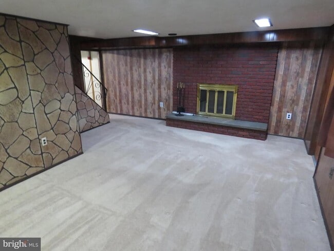 Building Photo - 12839 Elnora Rd