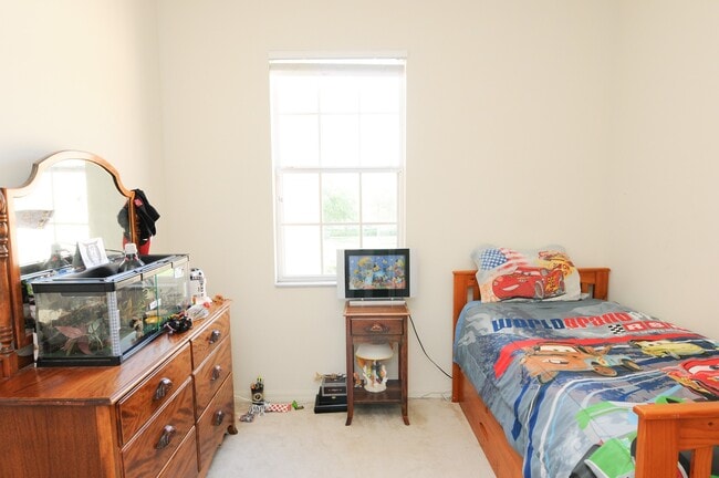 Building Photo - 3499 Parkridge Cir