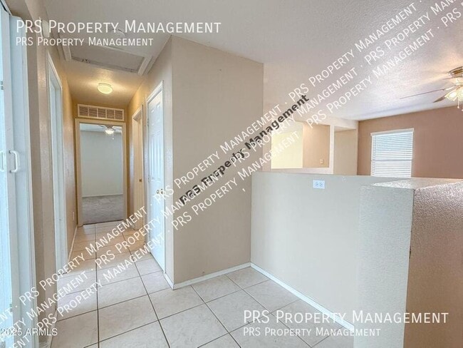 Building Photo - 1042 S Clancy Cir
