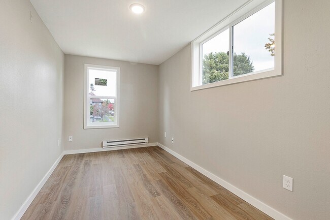 Building Photo - Charming 3BR Home in Heart of Tacoma - Mod...