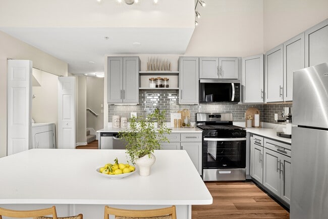 Building Photo - The Prescott at Concord