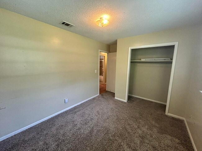 Building Photo - 1511 Texas Pkwy