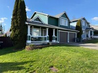 Building Photo - 1423 Fruitland Dr