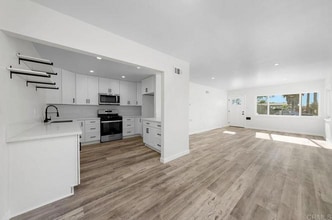Building Photo - 4920 Solola Ave