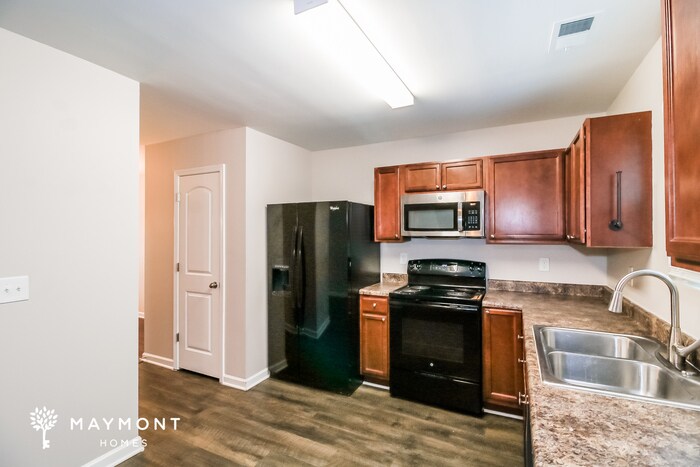 Building Photo - 120 Betty Ann Ln