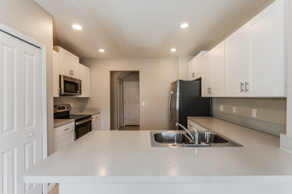 Building Photo - 7219 Spring Snowflake Ave