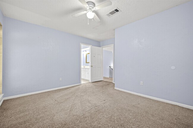 Building Photo - 8103 Oak Moss Dr