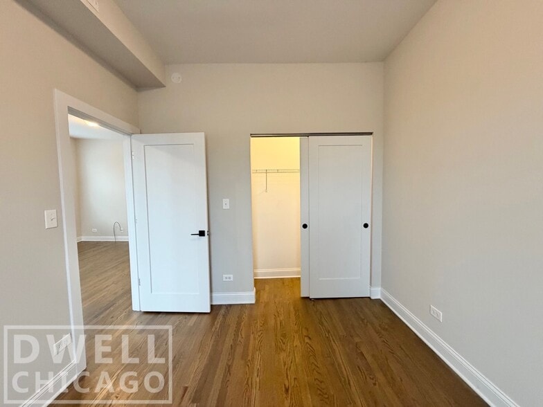 Building Photo - 3401 W Fullerton Ave