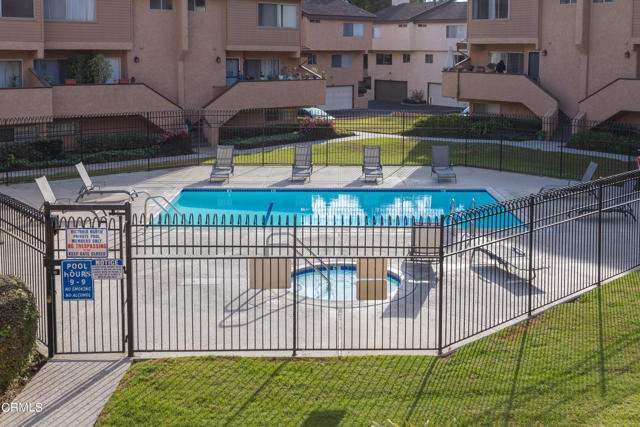 Building Photo - 677 County Square Dr