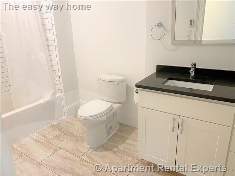 Building Photo - 134 Summer St