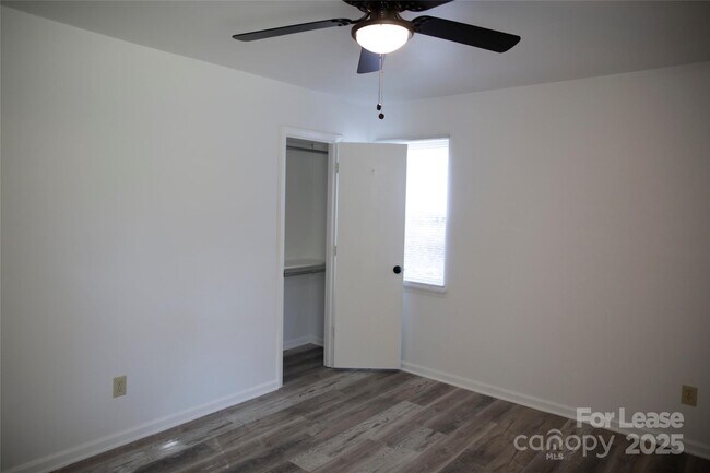 Building Photo - 12300 Rock Canyon Dr