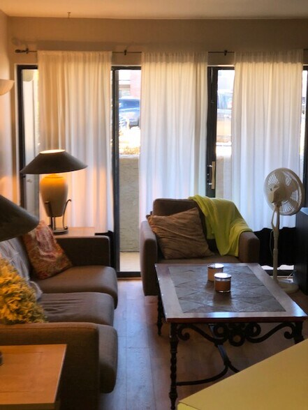 Building Photo - 20 S Boulder Cir