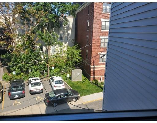 Building Photo - 85 Ferrin St