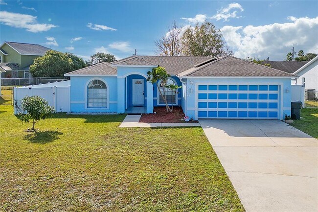 Building Photo - 320 Clearwater Ln