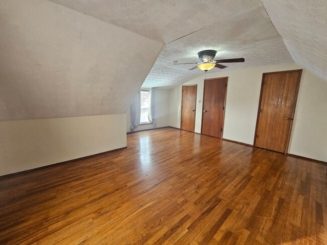 Building Photo - 120 Luther Ave