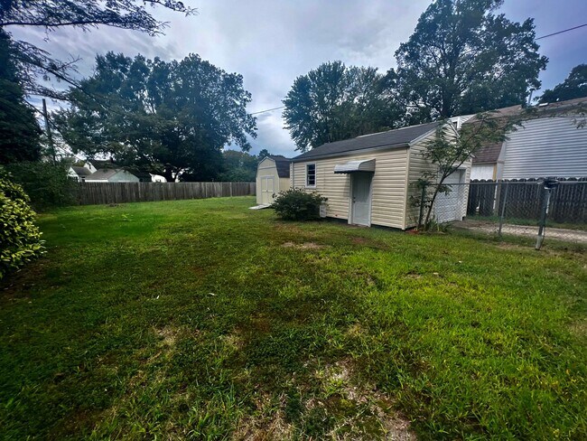 Building Photo - 8121 Old Ocean View Rd