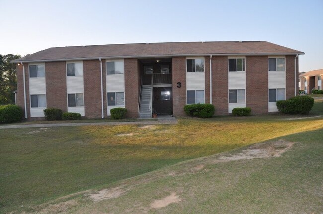Building Photo - 525 Alcott Dr
