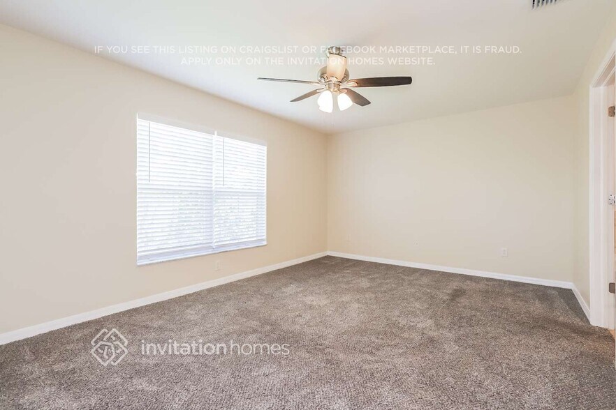 Building Photo - 2561 Lexington Oak Dr