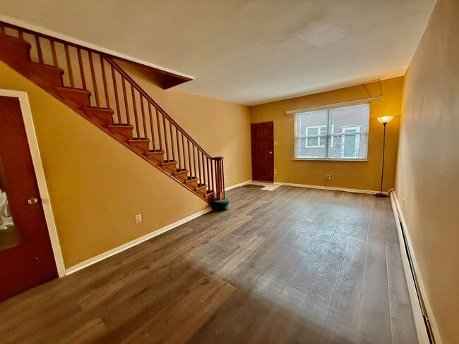 Building Photo - Recently UPDATED 3 BD/1 BA HOUSE in great East Passyunk/LOMO location w/ new Engineered Wood Floo...