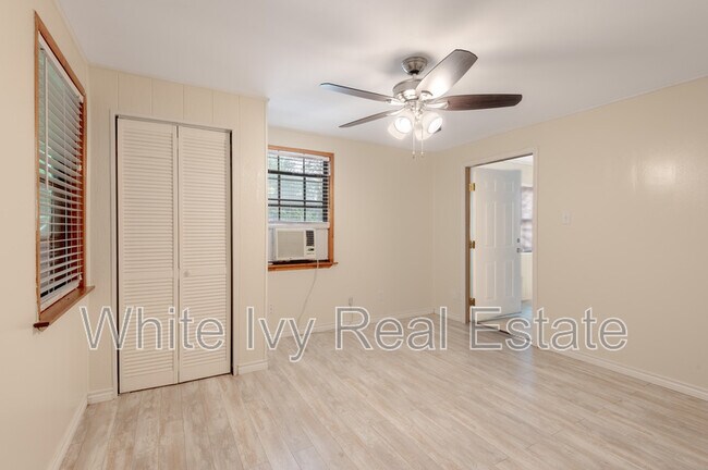 Building Photo - 4640 FM1374