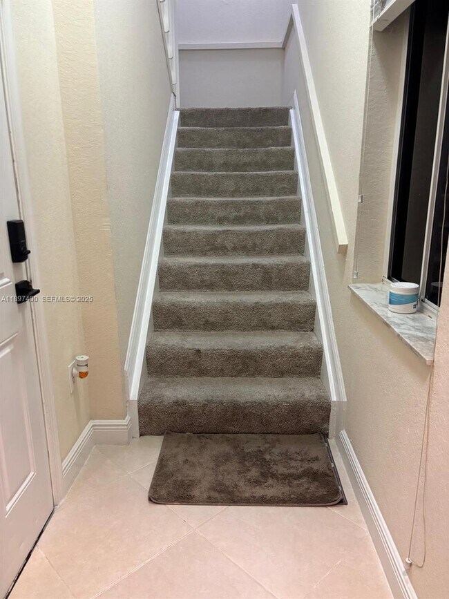 Building Photo - 3310 Palomino Dr