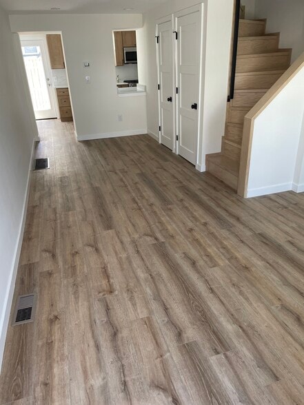 Building Photo - 177 Maiden St