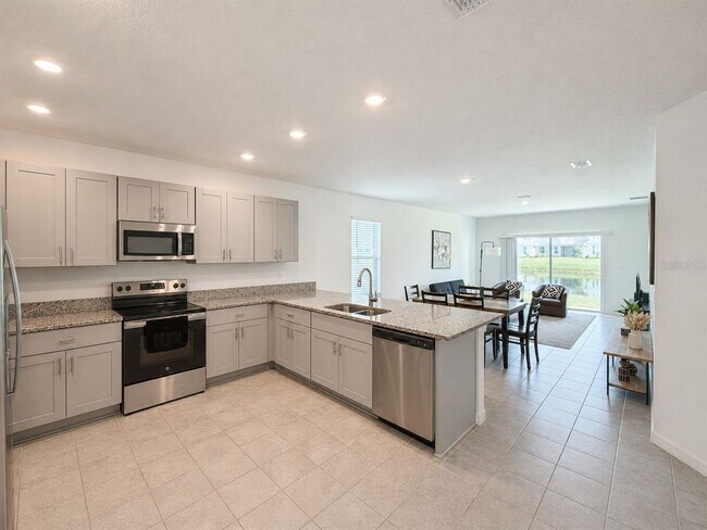 Building Photo - 5671 Nispero Wy