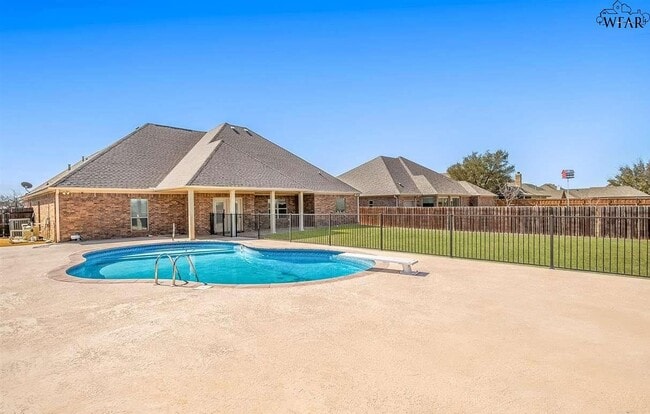 Primary Photo - 2308 W Rathgeber Rd