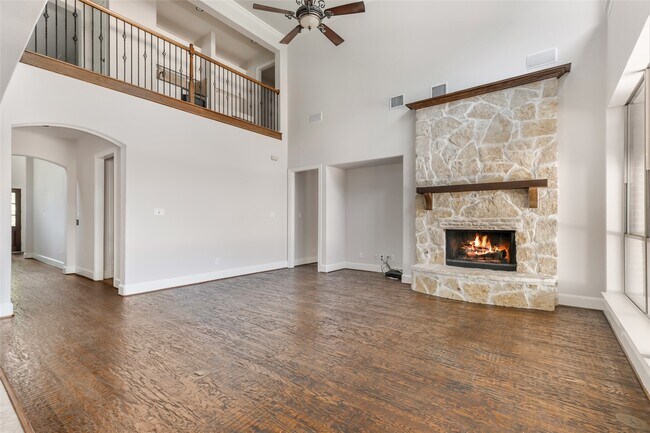 Building Photo - 17306 Lake Chelan Ln