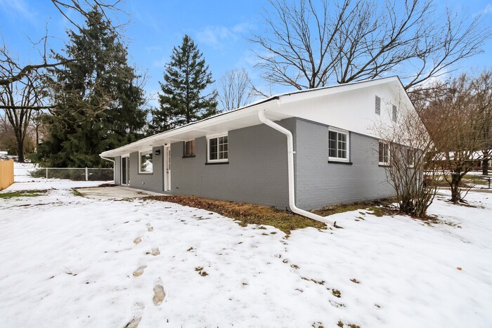 Building Photo - 9578 Kosta Dr