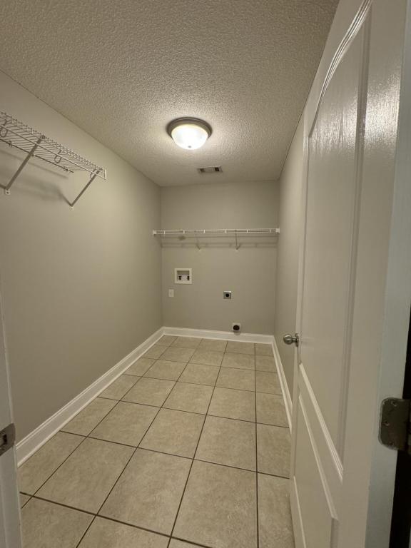 Building Photo - 204 Mahan Dr