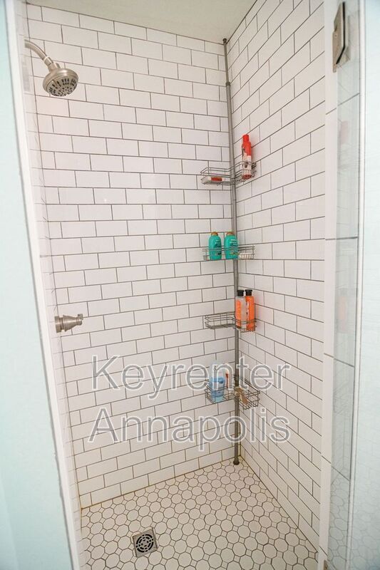 Building Photo - 4 Morris St