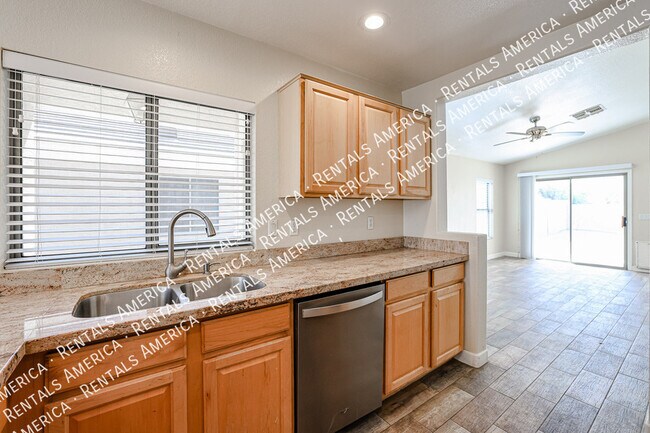 Building Photo - 13009 W Redfield Rd