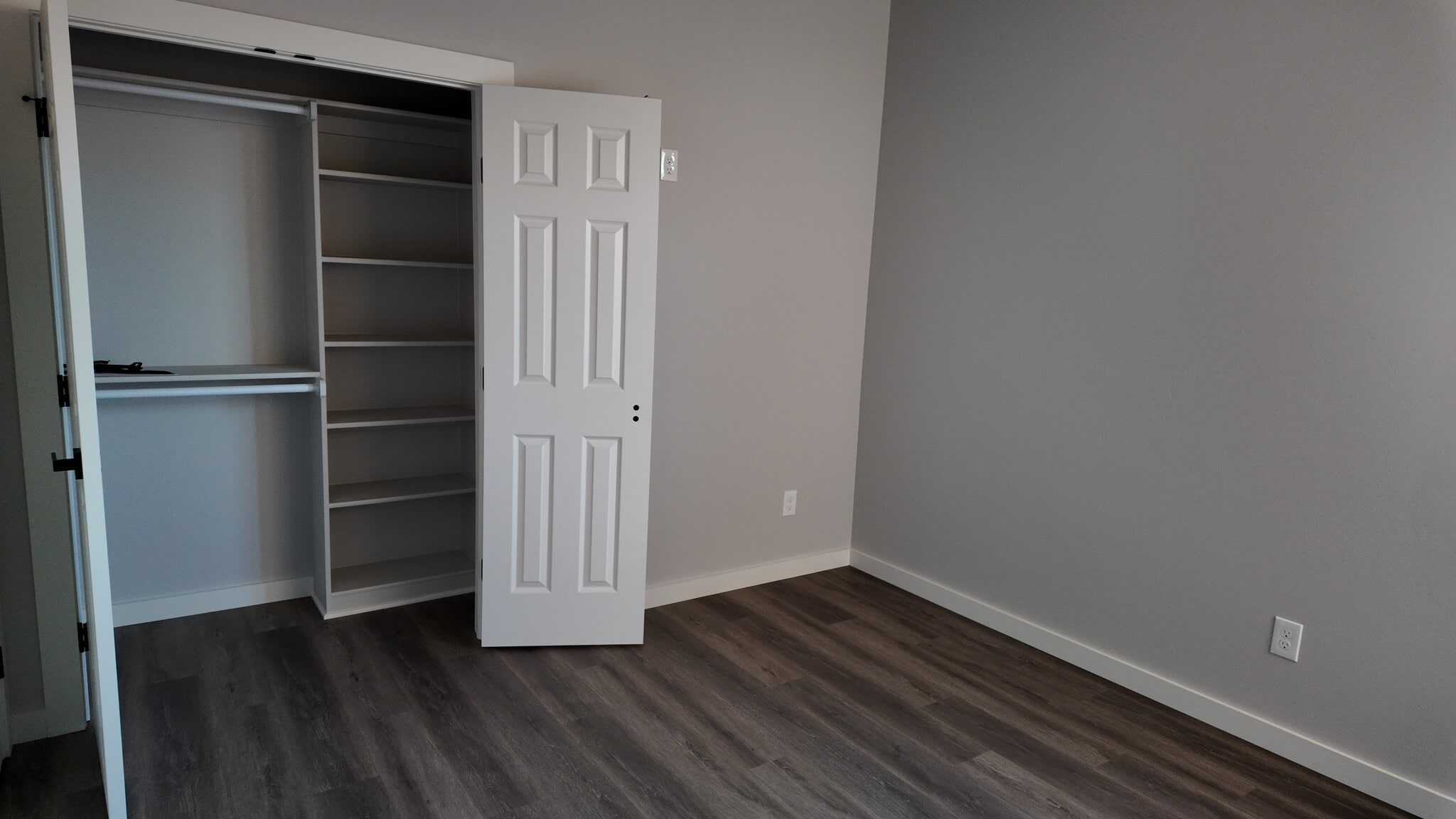 Building Photo - 4617 S East Ave