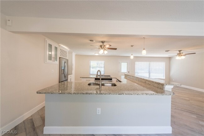 Building Photo - 1411 San Juan Ave