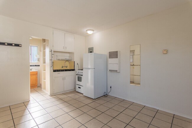 Building Photo - 4518-4522 52nd Street