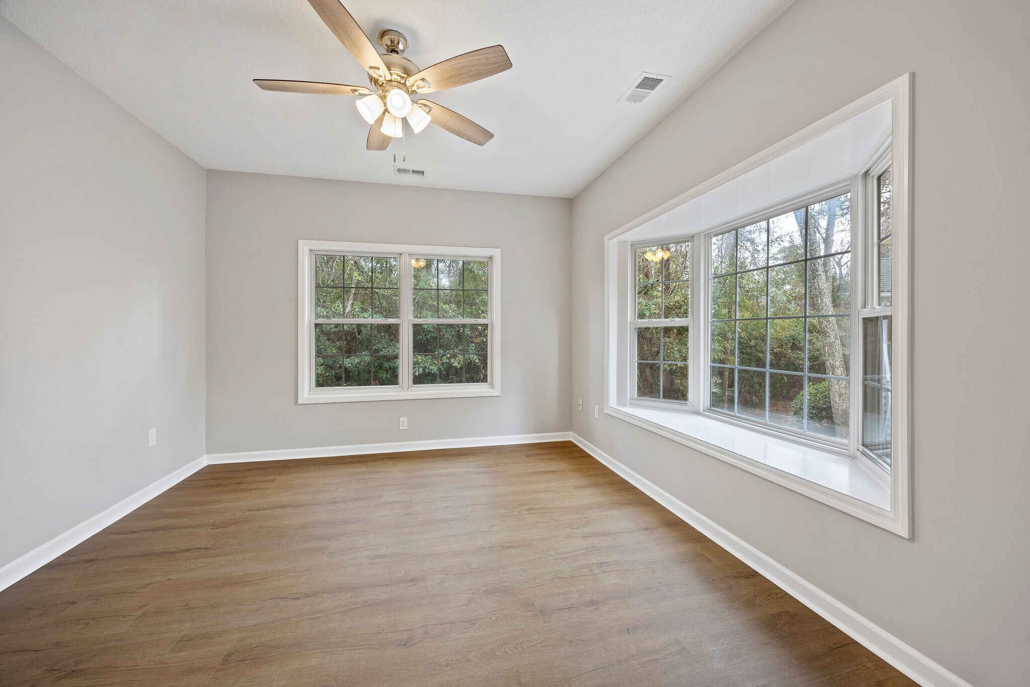 Building Photo - 40 Brittany Pl