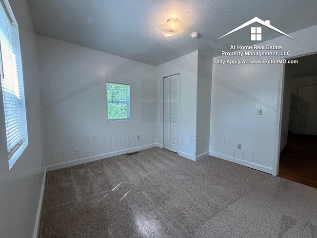 Building Photo - 1514 Monroe St