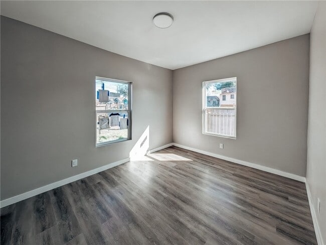 Building Photo - 1133 S Brownlee Blvd