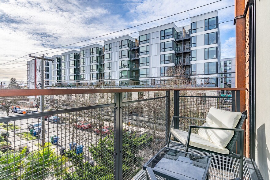 Building Photo - 2407 E Union St