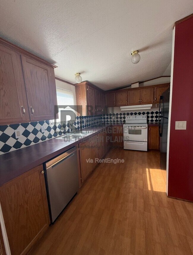 Building Photo - 8230 Upton Rd