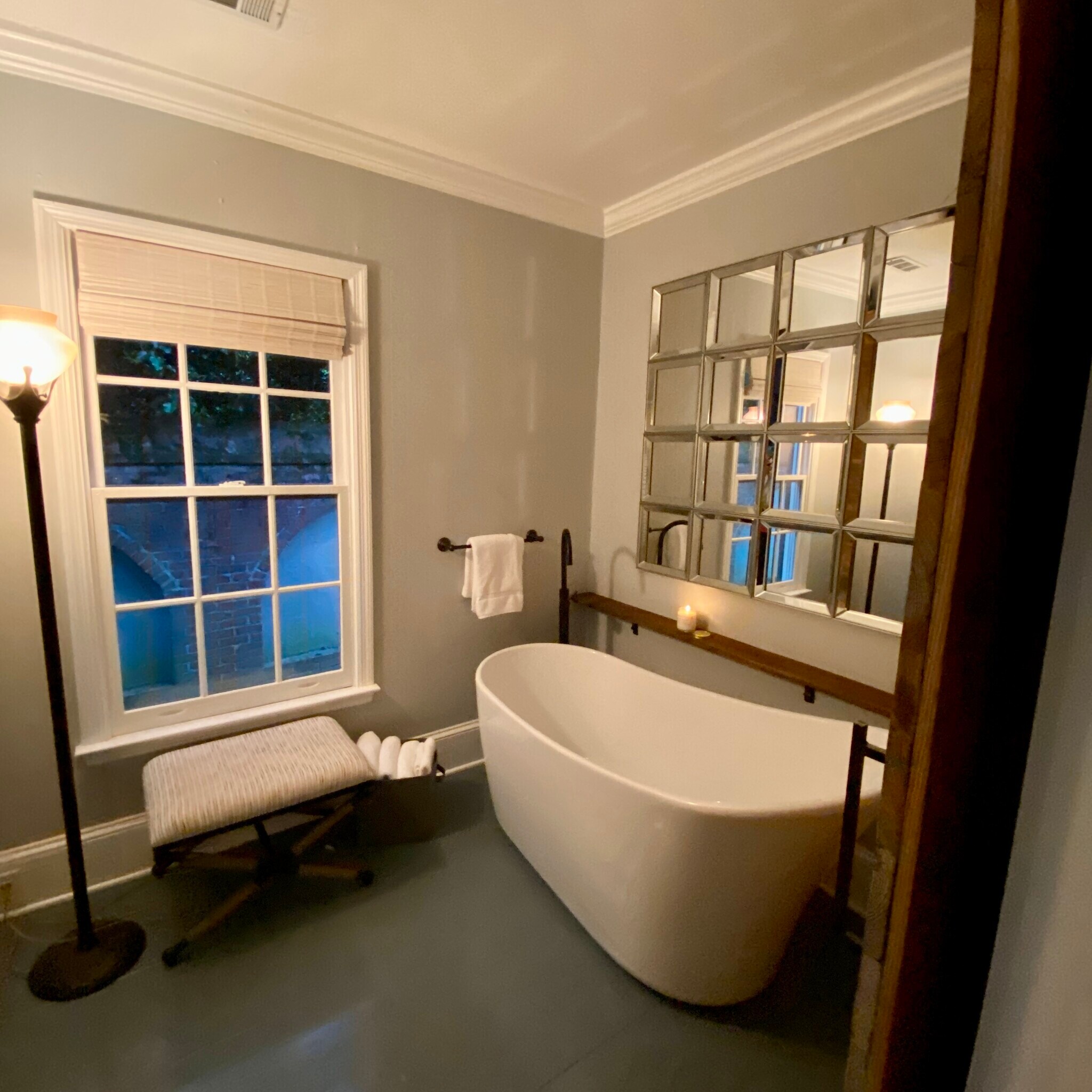 bathroom - 420 Porter St